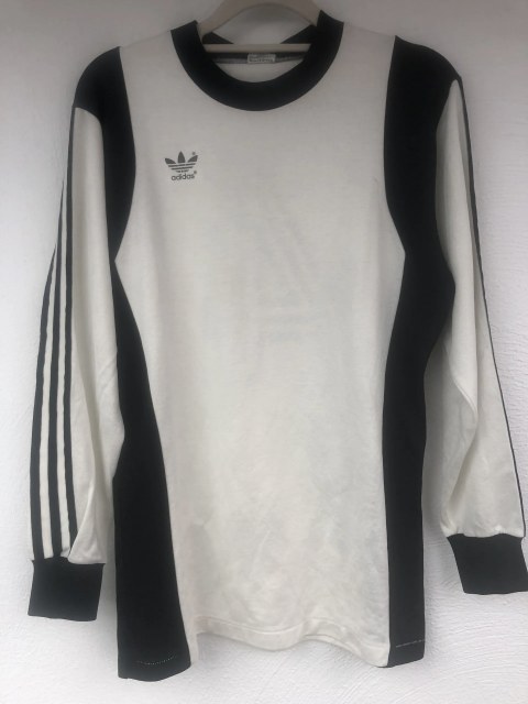 Körbel Karl-Heinz Trikot, Vorderseite, 1976/77