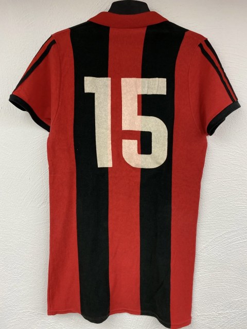 Mehrere Trikot, Rückseite, 1983/84