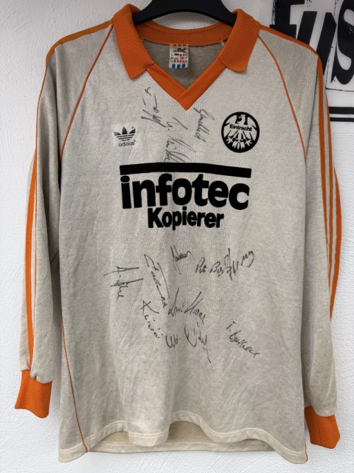 Mehrere Trikot, Vorderseite, 1983/84