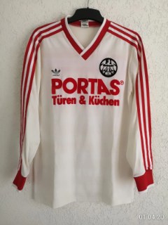 Auswärtstrikot 1985/86, Unbekannt