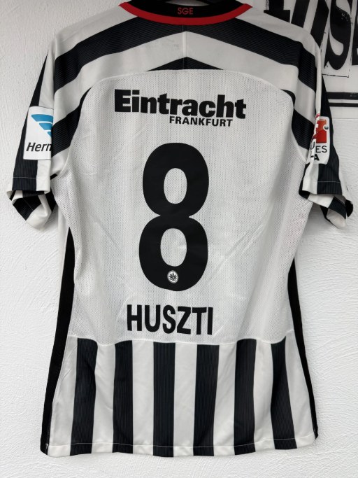 Huszti Szabolcs Trikot, Rückseite, 2016/17