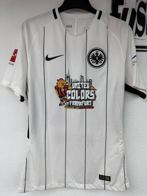 Hasebe Makoto Trikot, Vorderseite, 2017/18