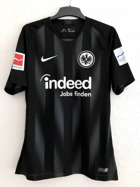Ndicka Evan Trikot, Vorderseite, 2018/19