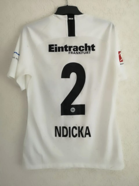 Ndicka Evan Trikot, Rückseite, 2018/19