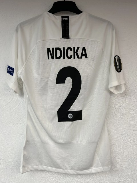Ndicka Evan Trikot, Rückseite, 2018/19