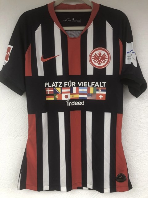 Heimtrikot 2019/20, Rode Sebastian
