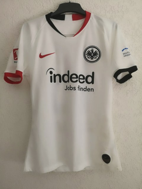 Kamada Daichi Trikot, Vorderseite, 2019/20