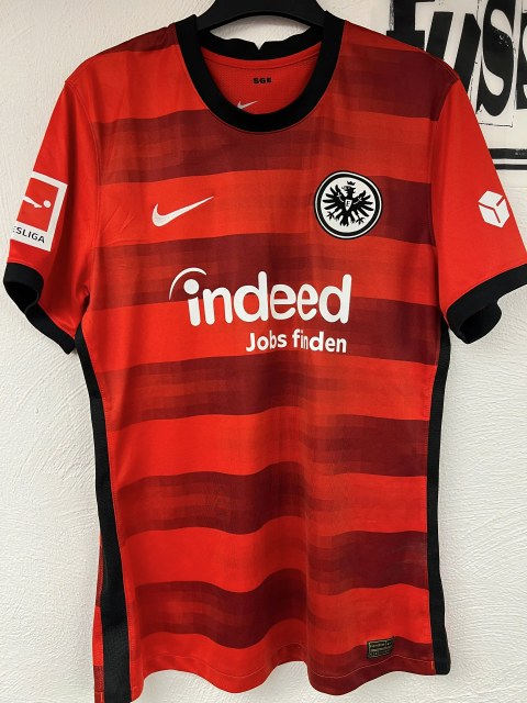Hasebe Makoto Trikot, Vorderseite, 2021/22