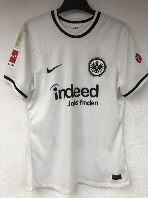 Ndicka Evan Trikot, Vorderseite, 2022/23