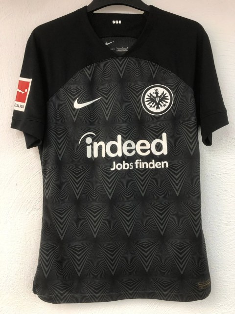 Hasebe Makoto Trikot, Vorderseite, 2022/23
